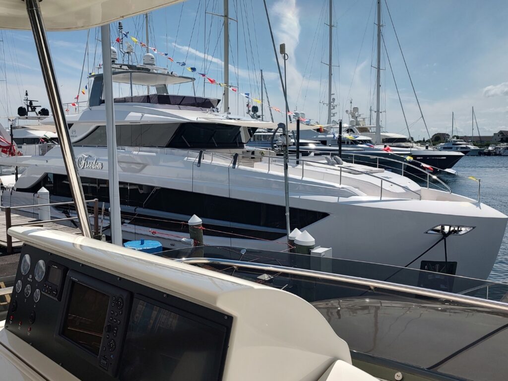 Exclusive Yachts - Newport Charter Show M/Y Freedom