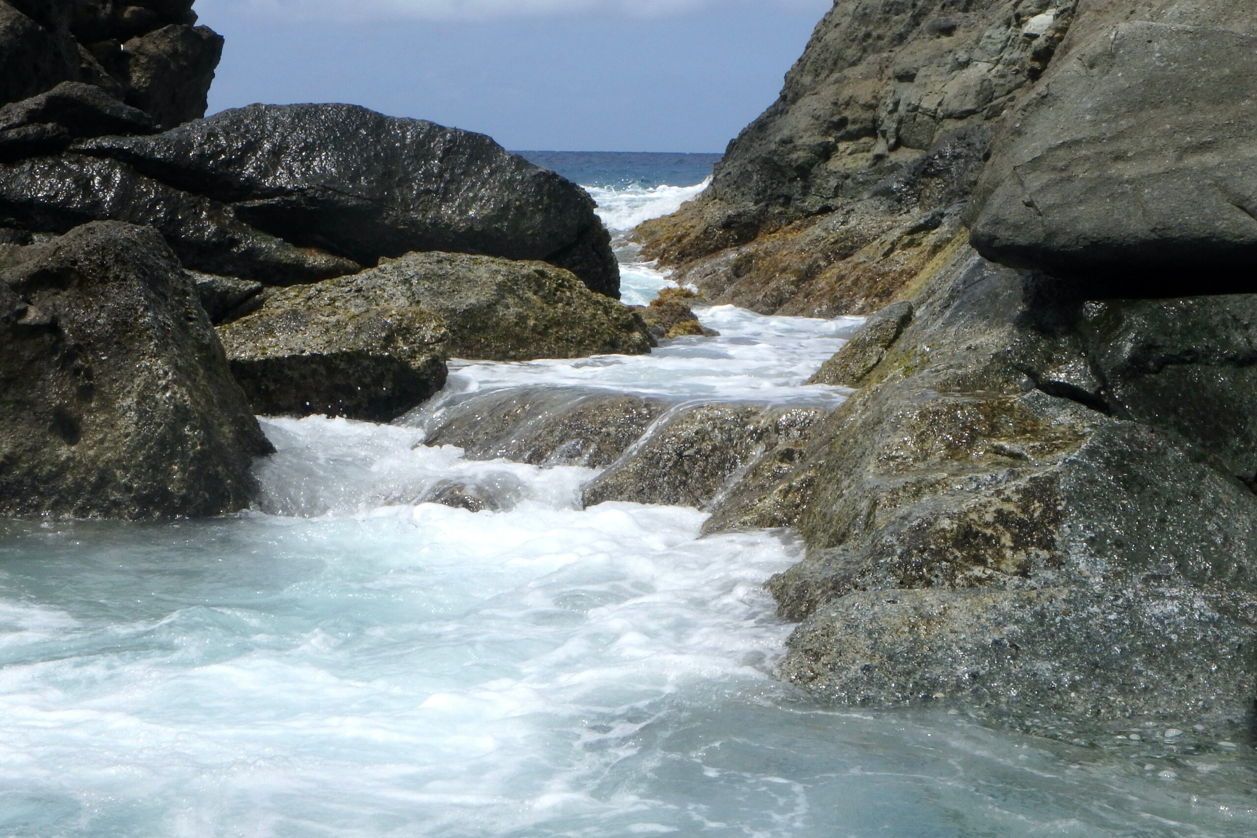 Exclusive Yachts - the bubbly pool on jost van dyke island in the bvi's