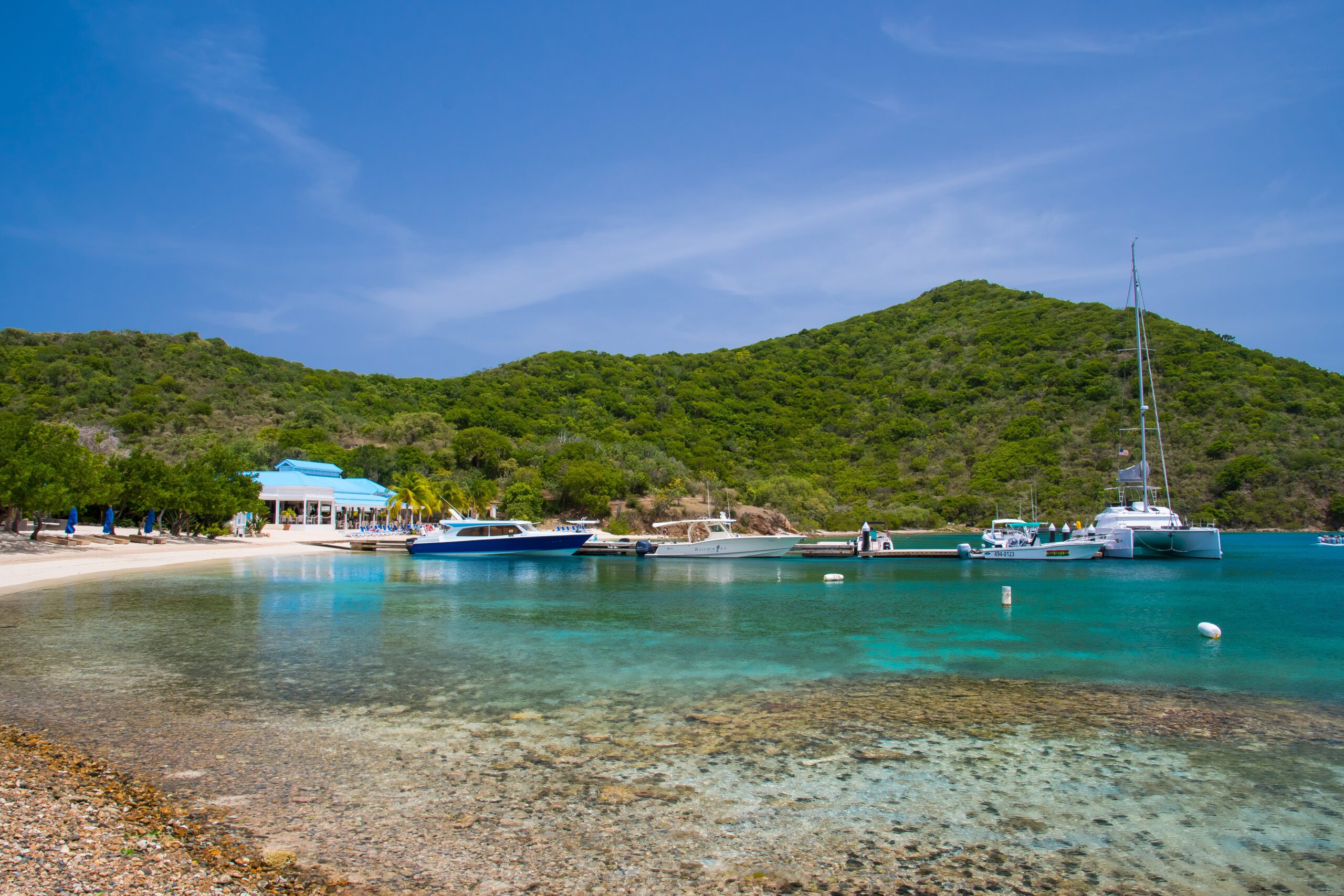 Exclusive Yachts - Pirate bight restraunt and bay