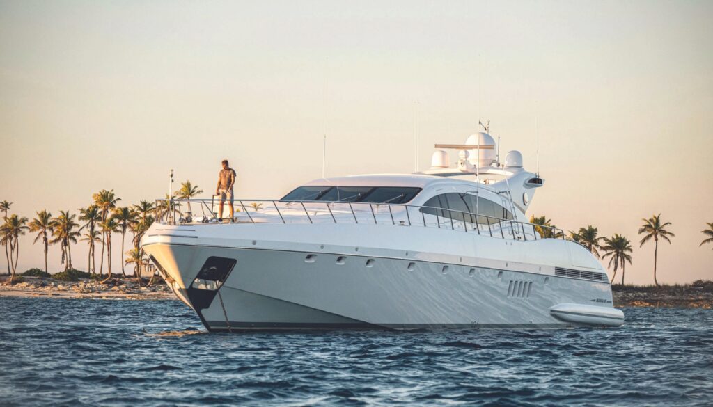 Exclusive Yachts - 108' Mangusta