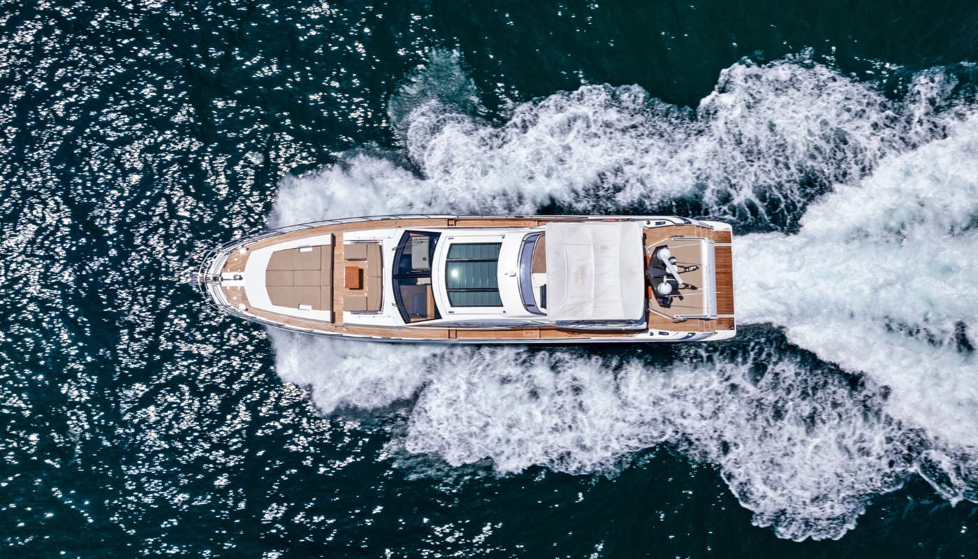 Exclusive Yachts - 77’ Azimut 77s