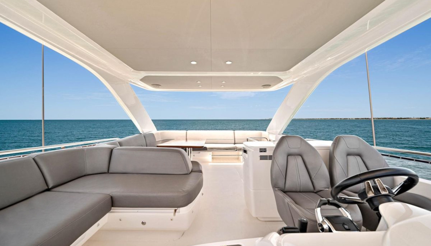 Exclusive Yachts - 55' Princess - Mine Escape