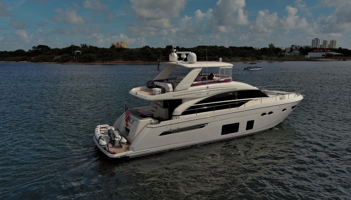Exclusive Yachts - 68' Princess Flybridge - Sable