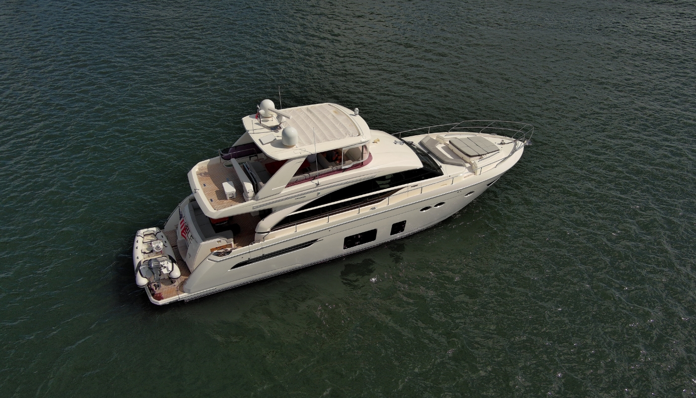 Exclusive Yachts - 68' Princess Flybridge - Sable 