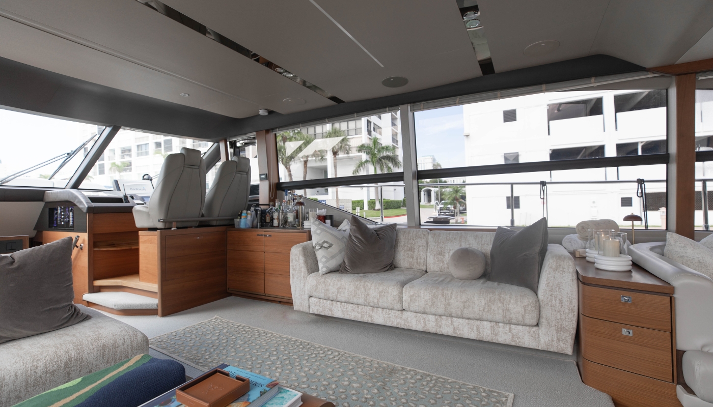 Exclusive Yachts - 68' Princess Flybridge - Sable 