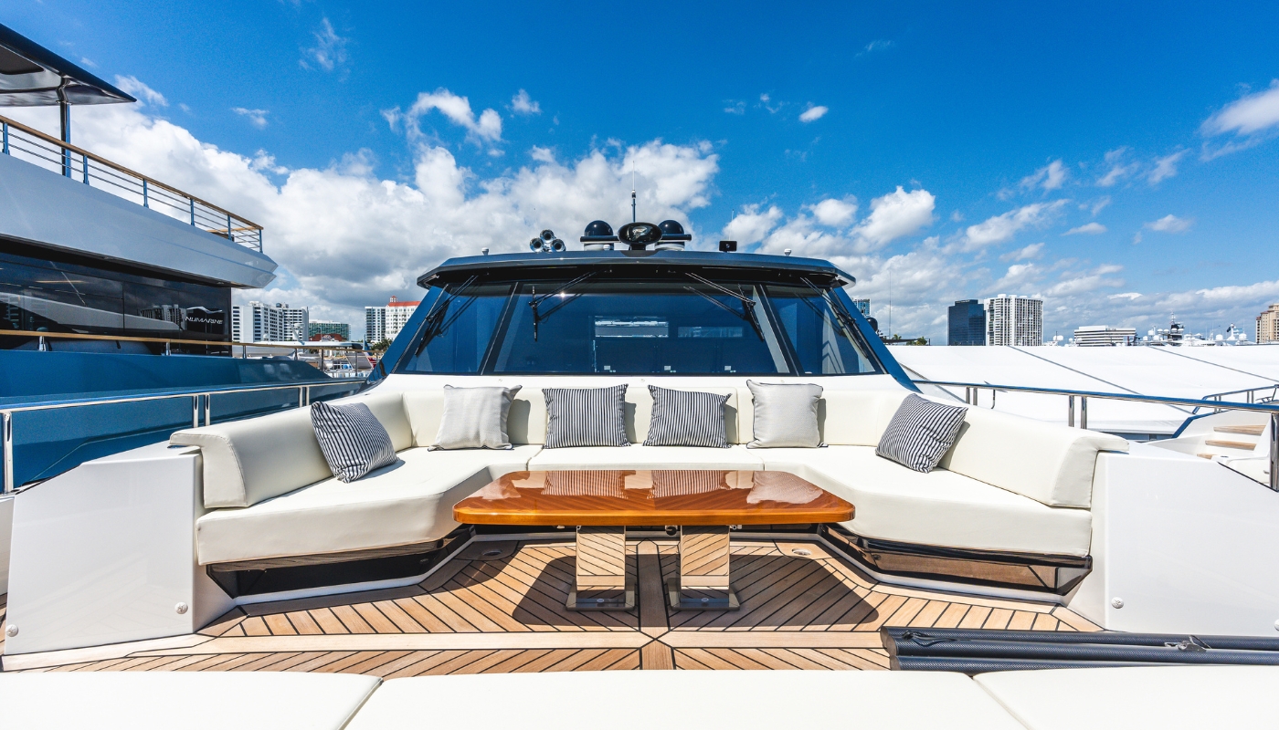 Exclusive Yachts - 98' Ocean Alexander exterior