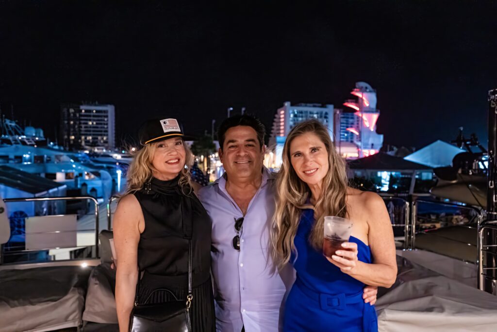 Exclusive Yachts - Team at horizon flibs cocktail party