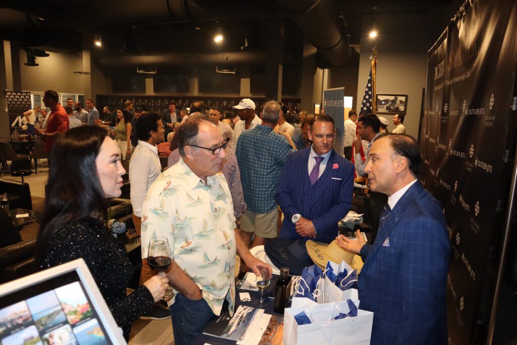 Exclusive Yachts - premium mezcal from LA LEYENDA 