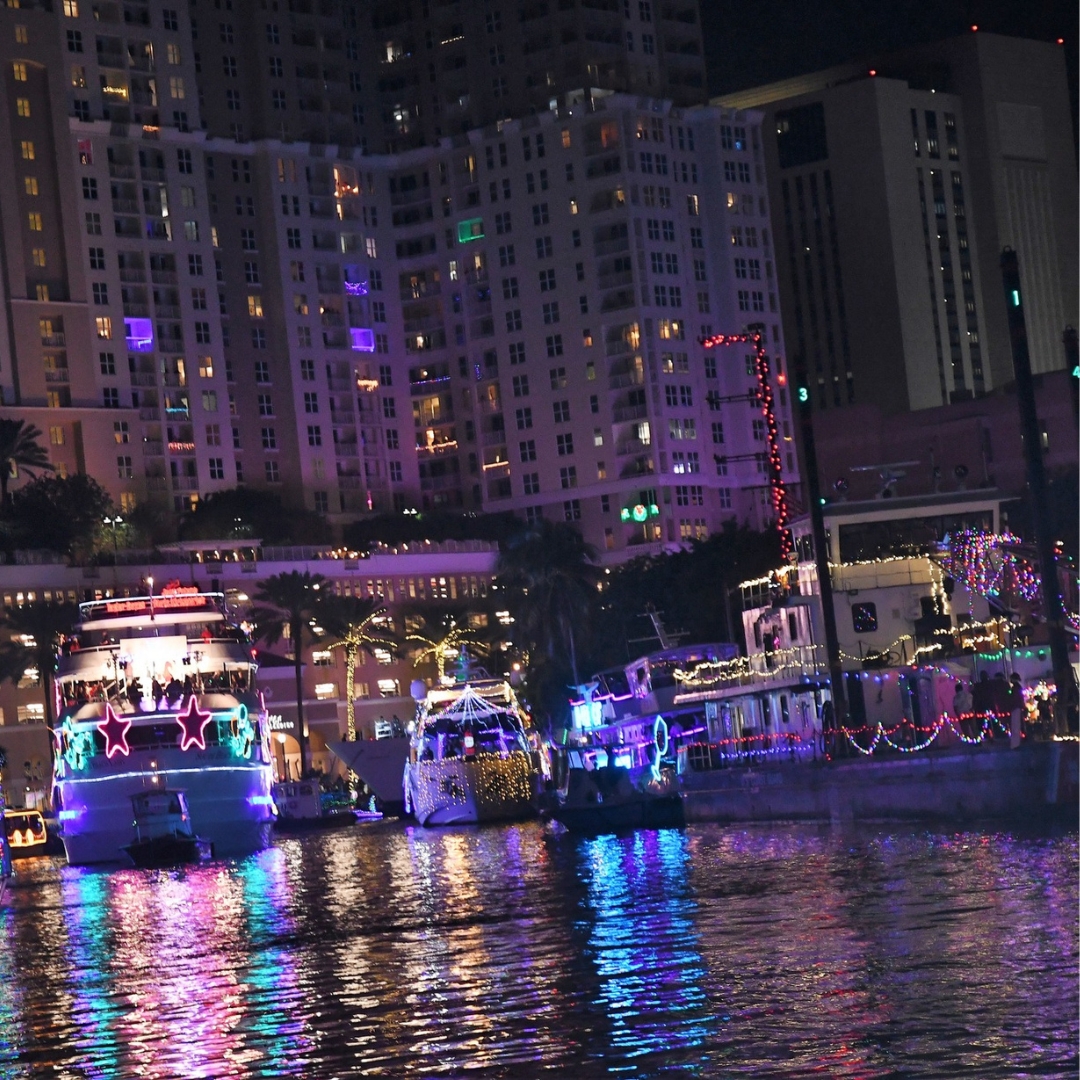 Exclusive Yachts - 11' Freedom Horizon lit up for the Winterfest Parade